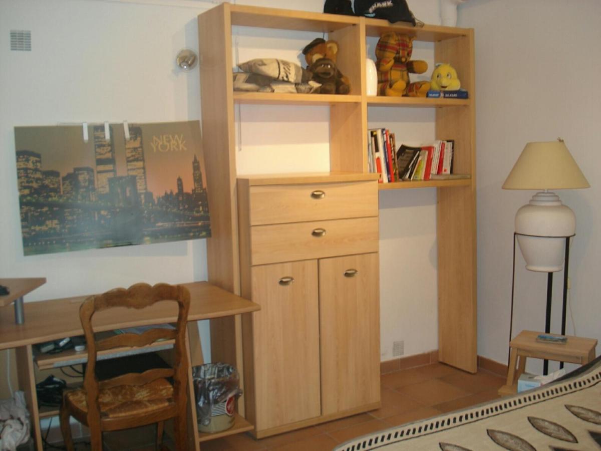 מרסיי Appartement En Sous Sol De Villa Avec Acces Jardin Et Piscine מראה חיצוני תמונה